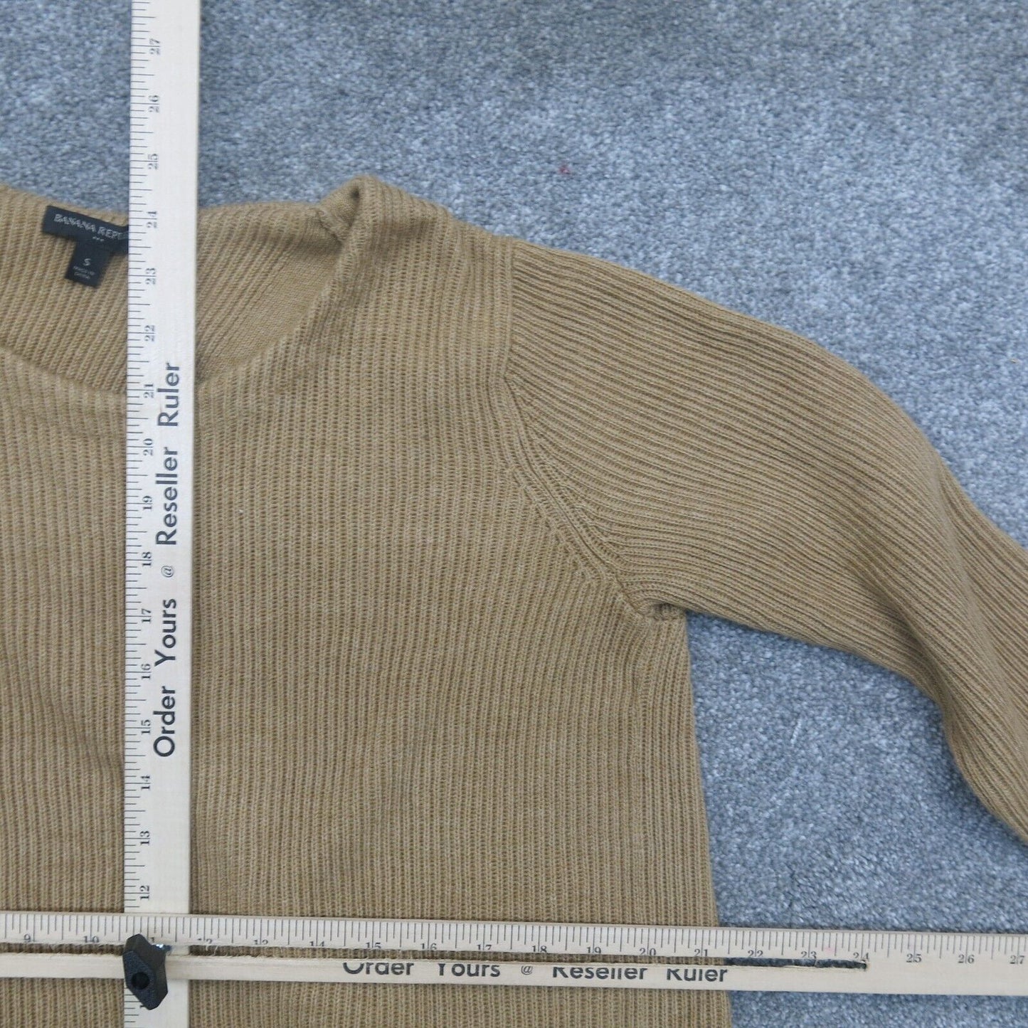 Banana Republic Womens Pullover Knitted Sweater Long Sleeves Beige Size Small