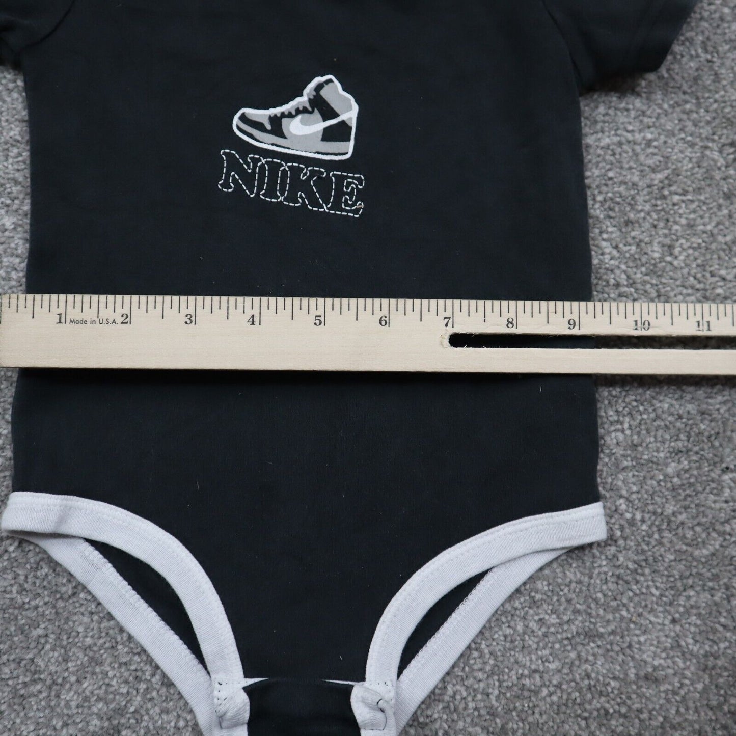 Nike Bodysuit Baby Boys Sz 6/9 Black Athletic Sports Creeper Romper Short Sleeve