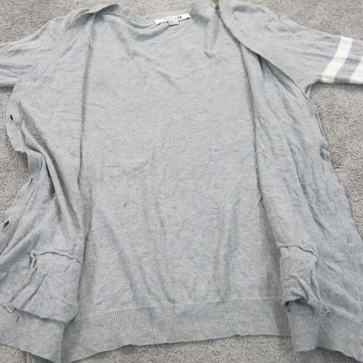 Forever 21 Womens Knitted Cardigan Sweater Button Long Sleeves Gray Size Medium