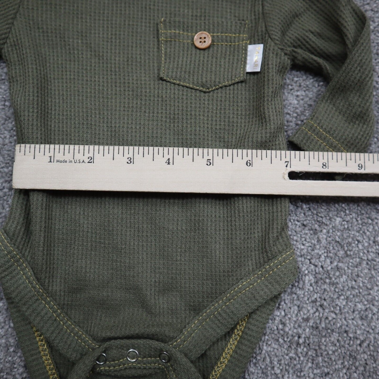 Tahari Baby Bodysuit Girls Size 0-3 Green Crew Neck Long Sleeve Solid Pocket