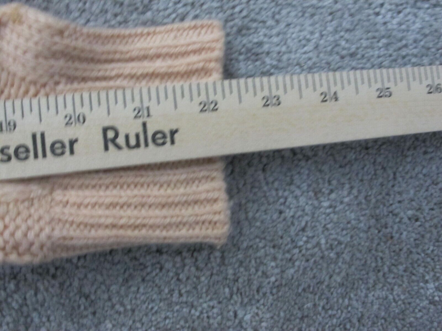 Forever 21 Women Pullover Sweater Knitted Long Sleeve Round Neck Light Pink SZ S