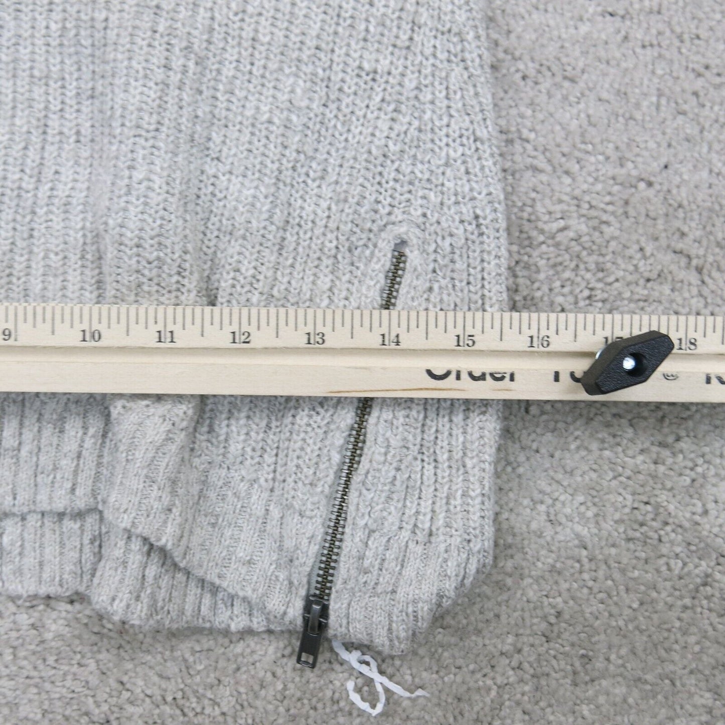 American Eagle Outfitters Womens Sweater Long Sleeves V Neck Off White Size XS