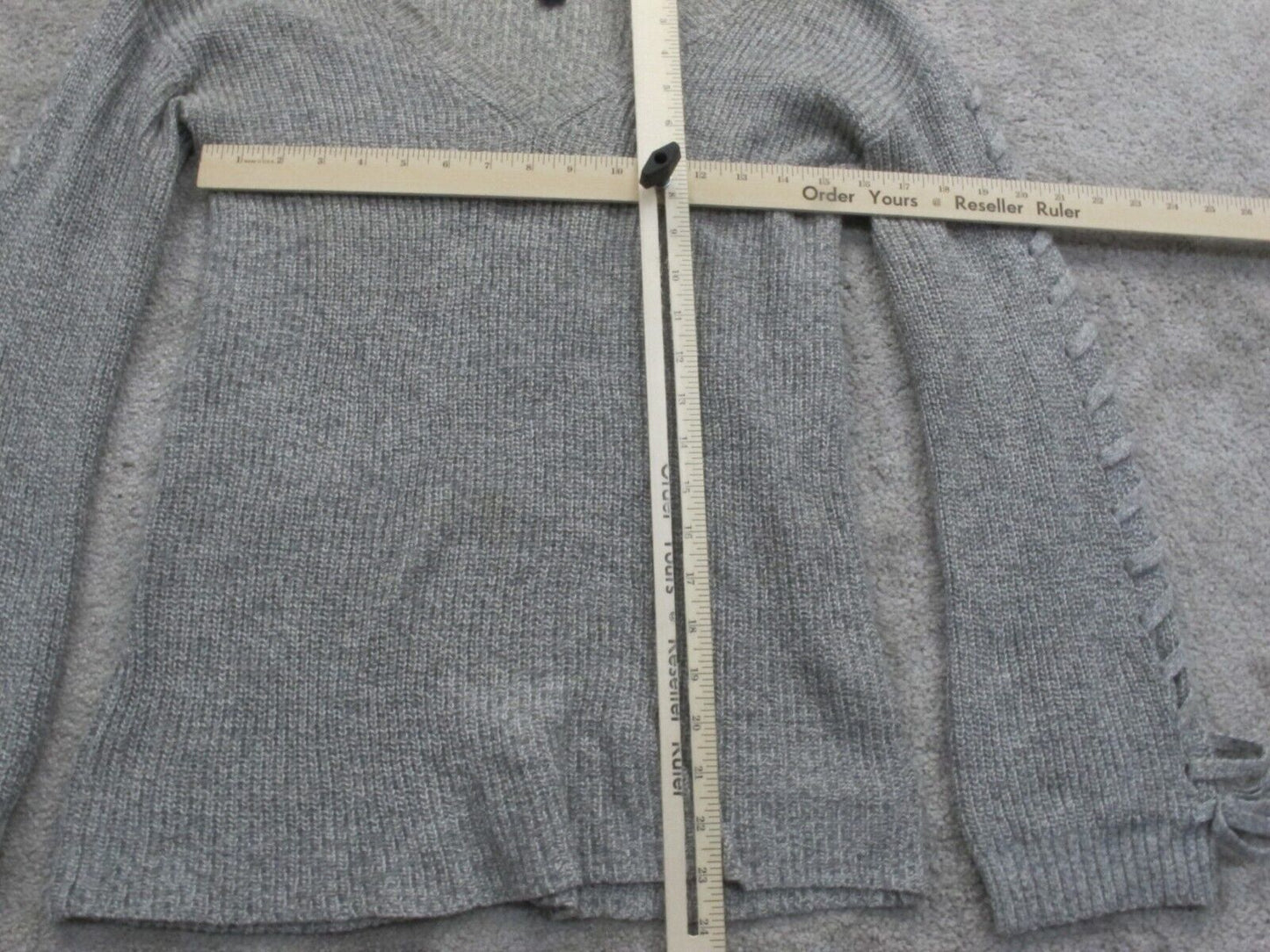 American Eagle Womens Pullover Sweater Knitted Tassel Long Sleeves Gray Size XXS