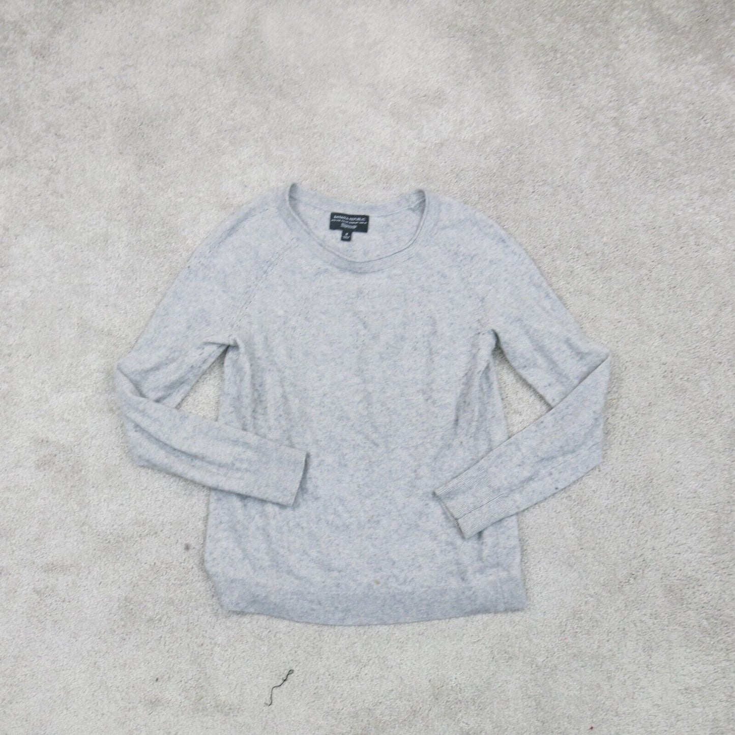 Banana Republic Pullover Sweater Round Neck Long Sleeves Gray Size Medium