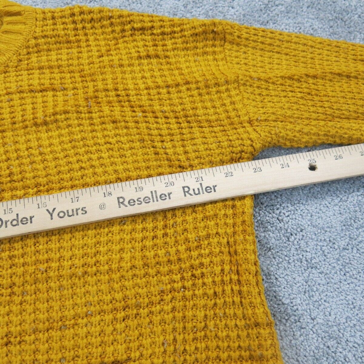 Forever 21 Womens Pullover Cropped Sweater Long Sleeve Crew Neck Yellow Medium