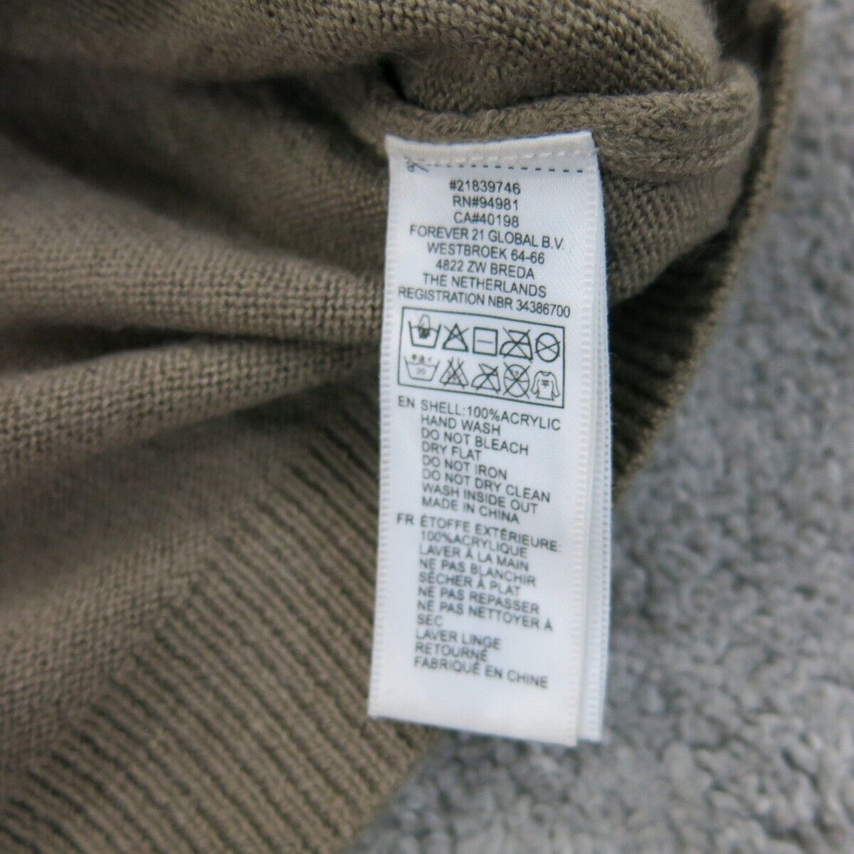 Forever 21 Women Pullover Knitted Sweater Long Sleeve Crew Neck Tan Size Medium