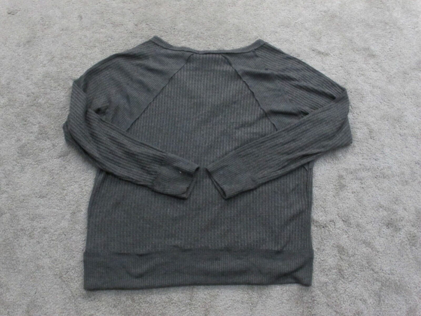 Forever 21 Womens Pullover Sweater Knitted Long Sleeves V Neck Gray Size Medium