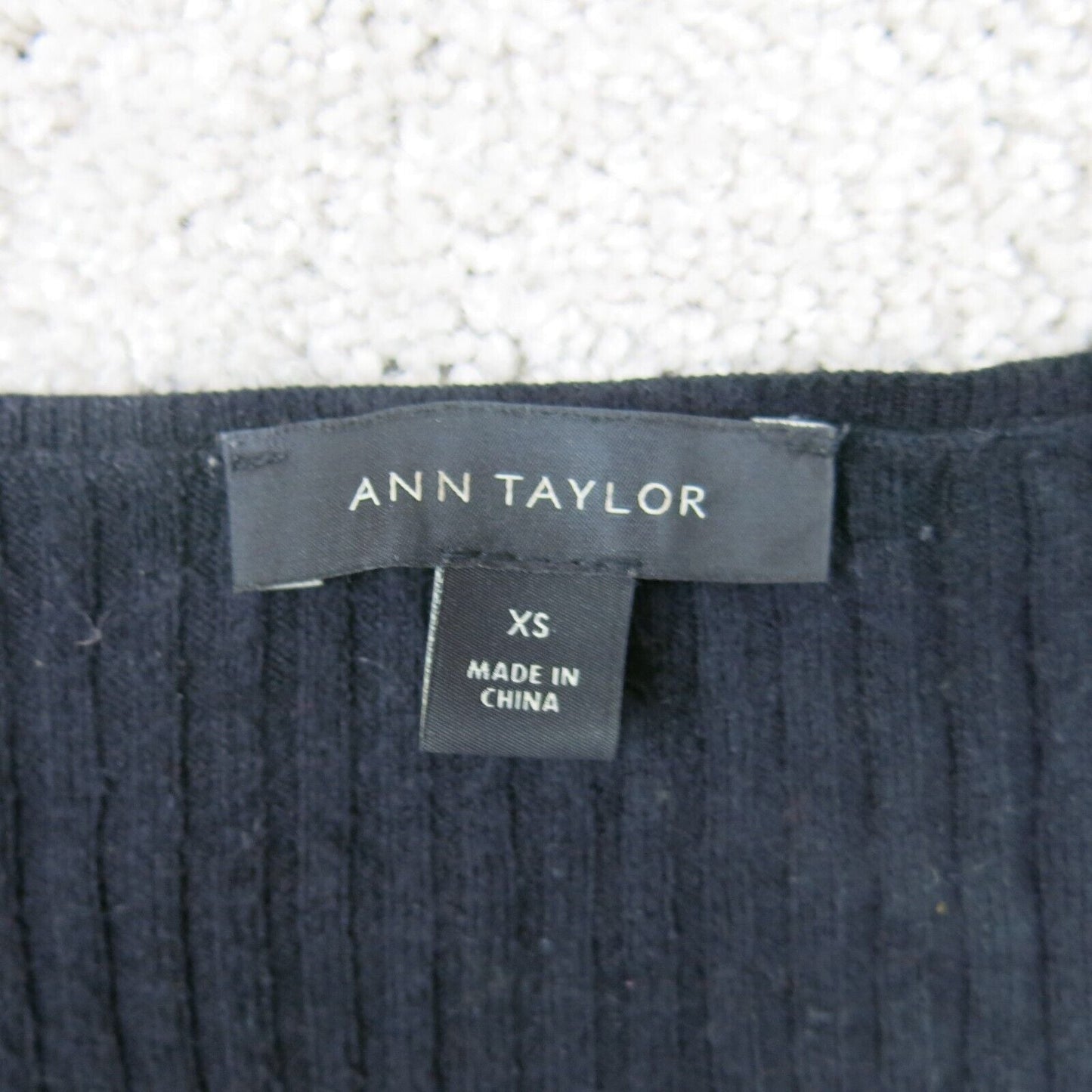 Ann Taylor Womens Sweater Knitted Pullover Long Sleeves Crew Neck Black Size XS