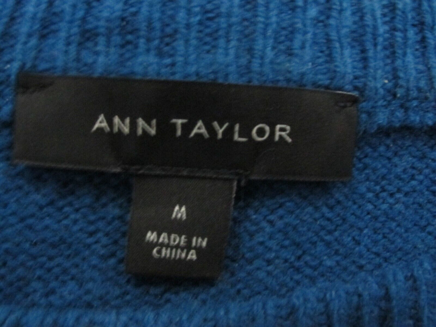ANN Taylor Women Pullover Sweater Knitted Long Sleeve Crew Neck Blue Size Medium