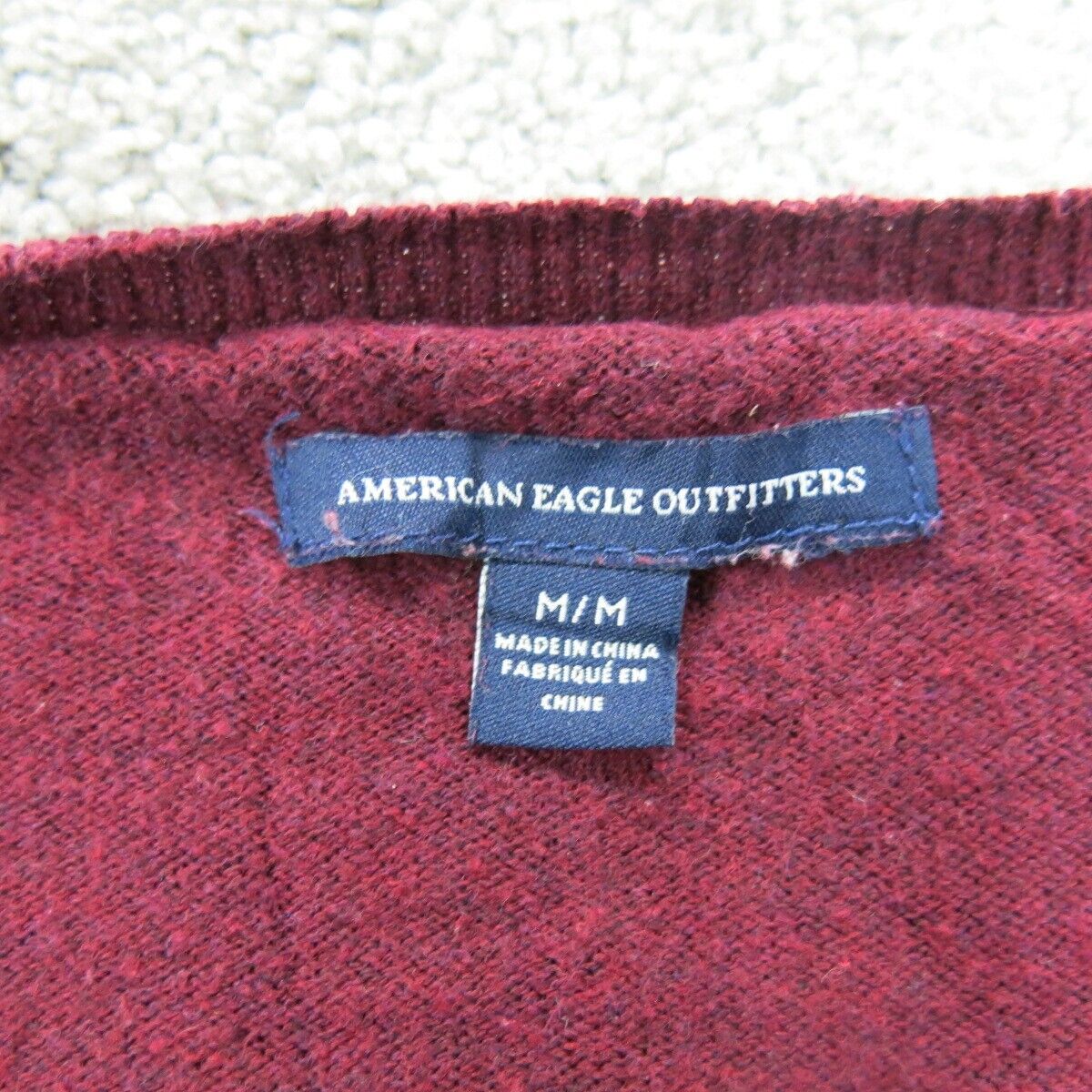 American Eagle Womens Knitted Sweater Long Sleeves V Neck Maroon Size Medium