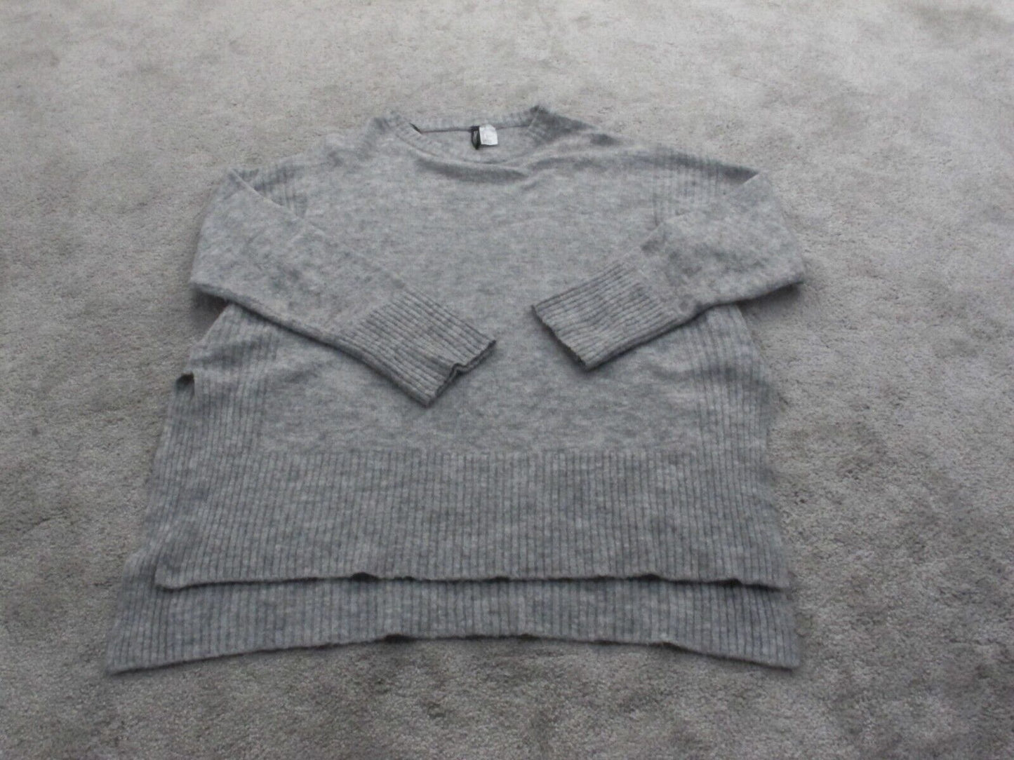 Divided H&M Womens Pullover Sweater Knitted Long Sleeves Crew Neck Gray Size L