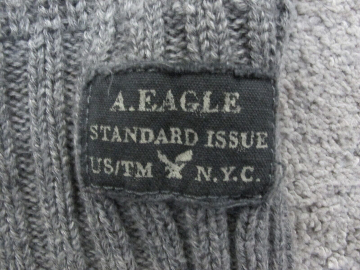 American Eagle Outfitter Womens Pullover Sweater Long Sleeve Gray Size Medium