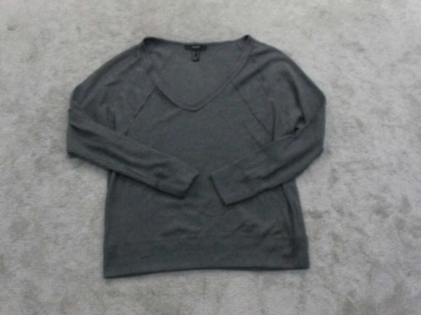 Forever 21 Womens Pullover Sweater Knitted Long Sleeves V Neck Gray Size Medium