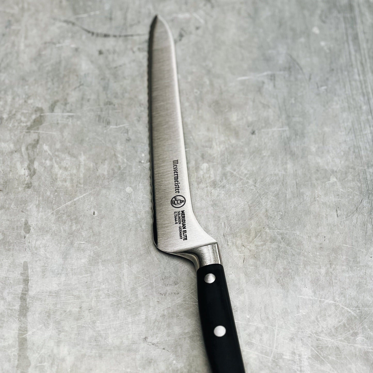 Messermeister Offset Bread Knife