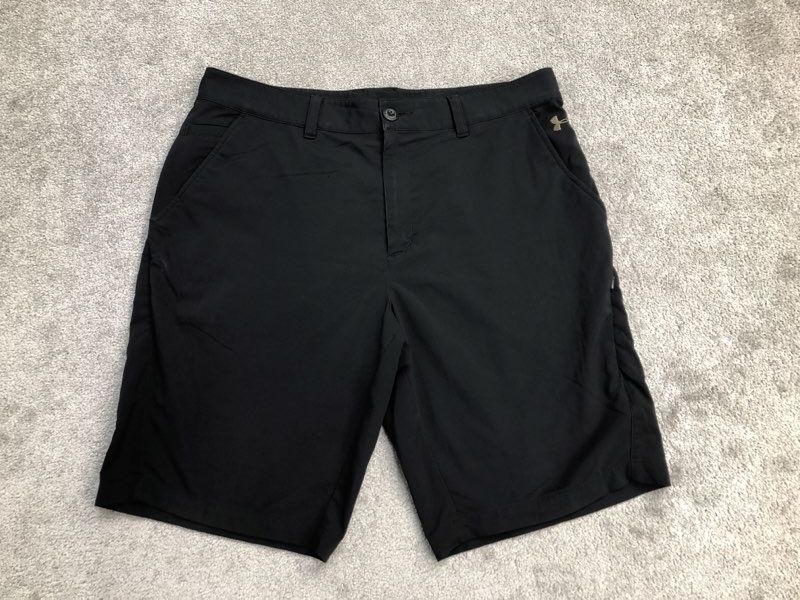 Under Armour Shorts Mens 34 Black Bermuda Outdoor Workwear Embroidered Logo